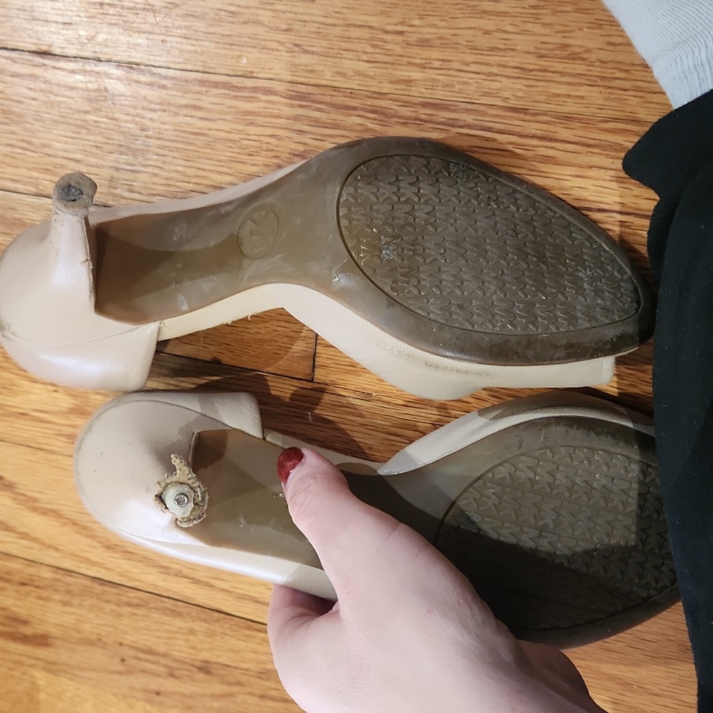 Michael kors heels nude